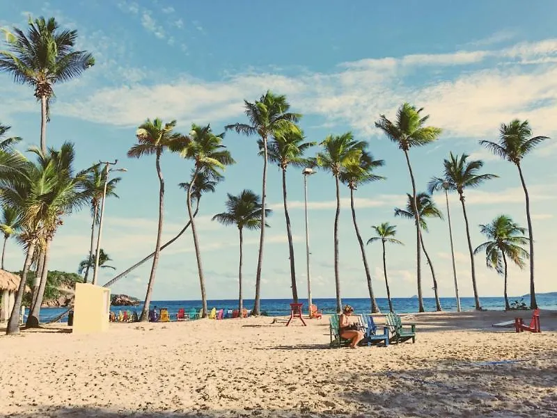 Bolongo Bay Beach Resort